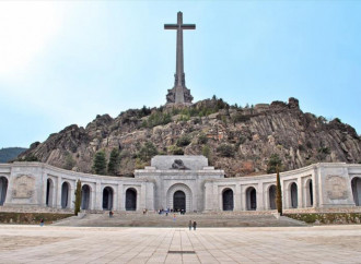 El gobierno español declara la guerra a las Cruces