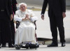 Benedicto XVI no se defiende porque su presencia es incómoda