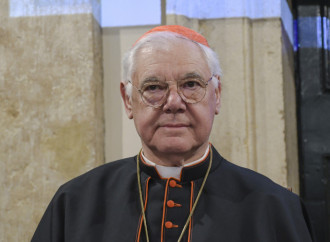 Müller rompe el silencio sobre el “caso Écône” en el consistorio
