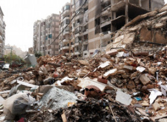 Entre los escombros de Dahiyeh, el barrio periférico del sur de Beirut destruido por los israelíes