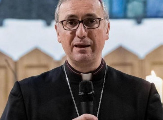 Un obispo impone la teoría de género en los colegios católicos: las familias se rebelan y el Vaticano guarda silencio