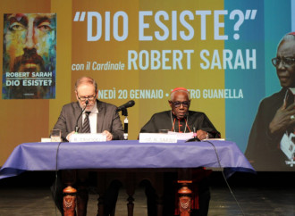 Cardenal Sarah: “Un proyecto diabólico contra la Misa en latín”