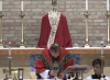 La Misa entre lágrimas del padre Bowman conmueve a la red